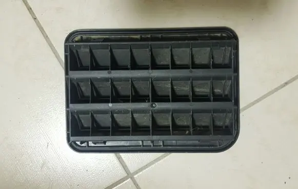 BMW 3 GT F34 Rear air vent grill WXE30E00831