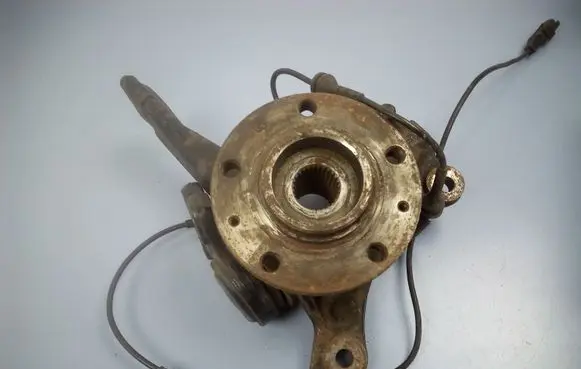Citroen C6 Front wheel hub 330780