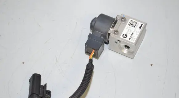 BMW i3 Air conditioning (A/C) expansion valve 9292569 64119292569