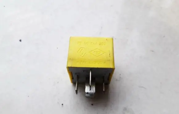 Renault Laguna II Other relay 7700344253