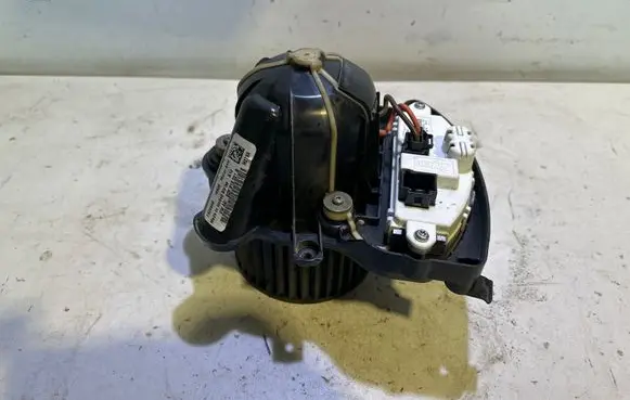 Volkswagen Atlas Heater fan/blower 3QF819021B T32996B 18305
