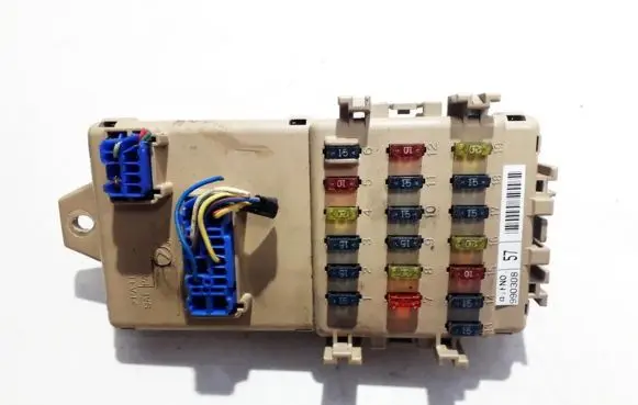 Subaru Impreza I Fuse box set 990308 99030857
