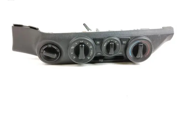 Toyota Hilux (AN120, AN130) Climate control unit