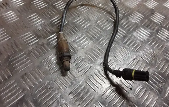 BMW 5 E39 Lambda probe sensor 0258005259 750344102 1178750344102