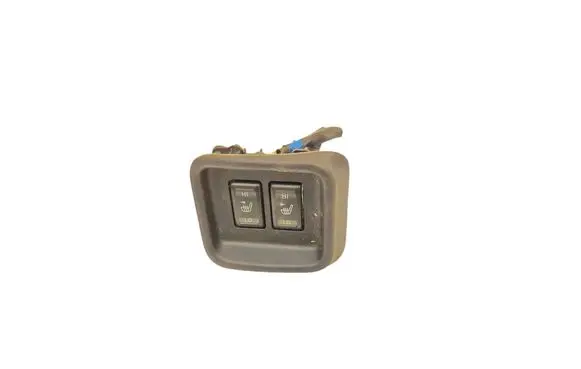 Nissan Juke I F15 Seat heating switch 