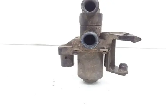 BMW 3 E36 Coolant heater control valve 1387846 1147412052