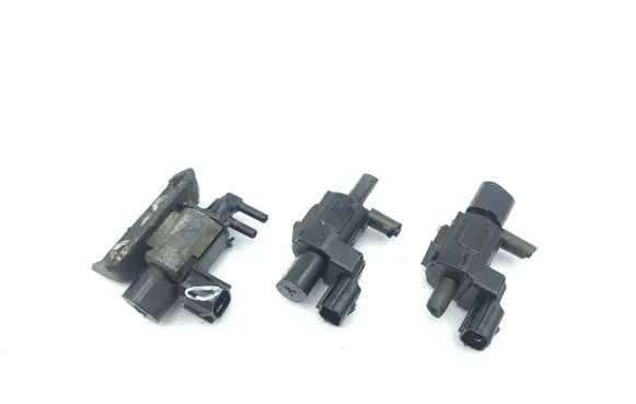 Vacuum valve