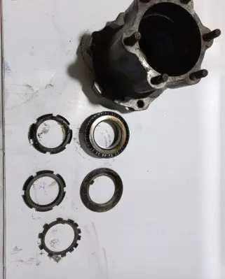 Volkswagen II LT Rear wheel hub
