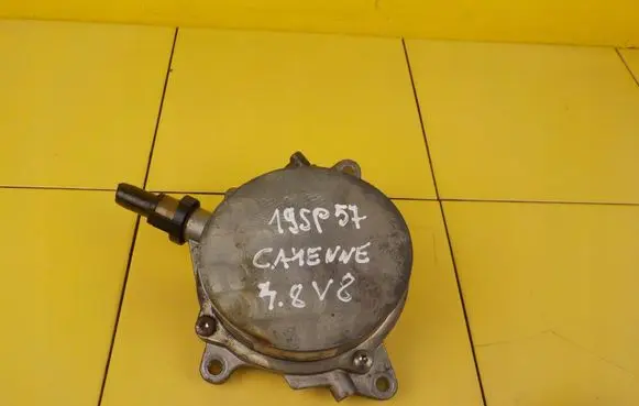 Porsche Cayenne (9PA) Vacuum pump M48