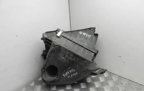 Skoda Superb B6 (3T) Air filter box 3B0129614 VD17311