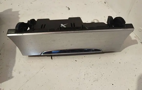 Volkswagen PASSAT B6 Car ashtray 3C0863284 318220100 3C0857961