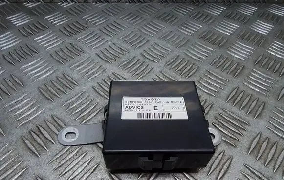 Lexus RX 450H Hand brake control module 8905048010 15181110730