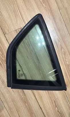 Ford C-MAX II Rear side window AM51R29750A