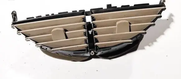 Nissan Quest Dash center air vent grill 687505z000 sp09266