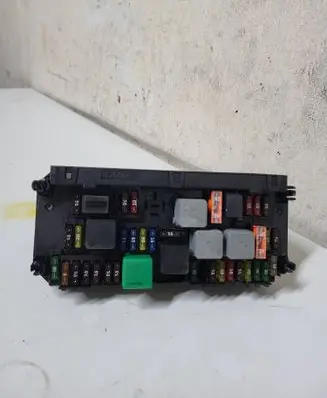 Mercedes-Benz E W212 Fuse module A2129007104 A2124421100 A2125452501