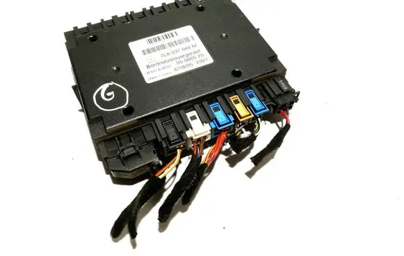 Volkswagen Touareg I Comfort/convenience module 7L6937049M H51S3001 05066525