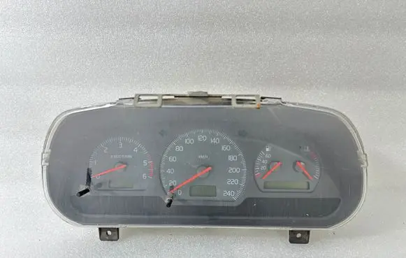 Volvo S40, V40 Speedometer (instrument cluster) 30857571 00W10D3