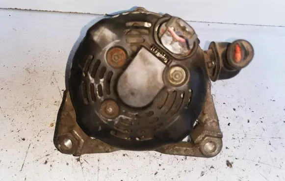 Suzuki Grand Vitara II Generator/alternator 3140067J0