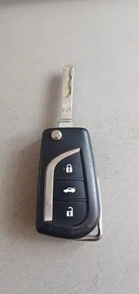 Toyota Avensis T270 Ignition key/card 