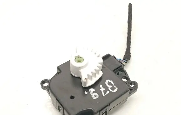 Ford Puma Air flap motor/actuator AV1119E616EA