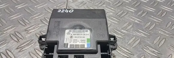 Mercedes-Benz B W245 Door control unit/module A1698209126 05072364