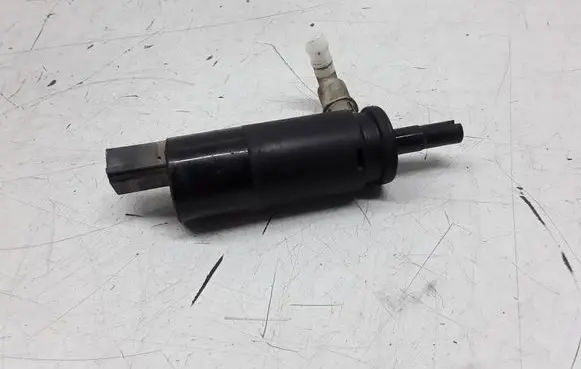 BMW 5 E39 Headlight washer pump 67128377613