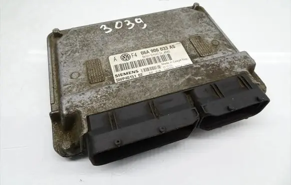 Volkswagen Golf IV Engine control unit/module 06A906033AS 5WP40151