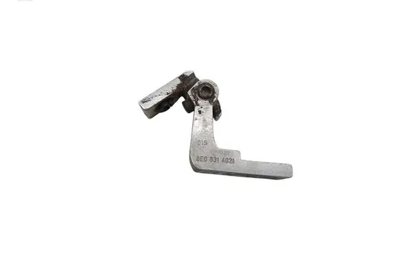 Audi A4 S4 B7 8E 8H Rear door upper hinge 8E0831402A