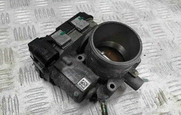 Fiat 500X Throttle body valve 