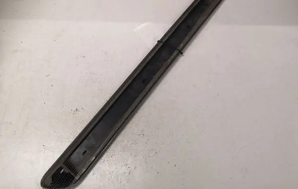 Opel Zafira B Rear door trim (molding) 13137774 498166255