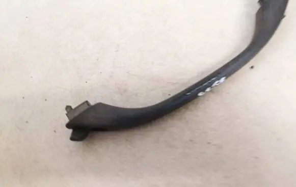 Mercedes-Benz E W210 Front interior roof grab handle 2108101351