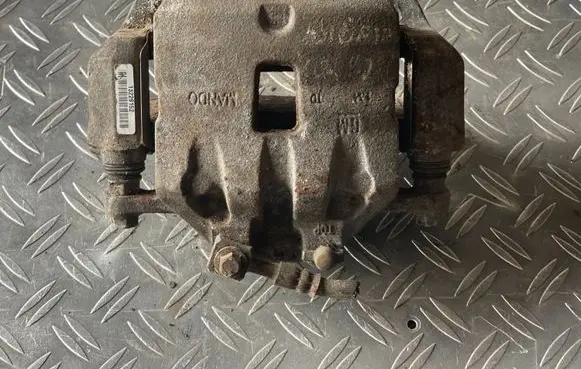 Opel Insignia A Front brake caliper