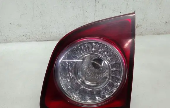 Volkswagen Golf Plus Tailgate rear/tail lights 5M0945094J