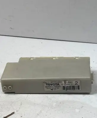 Toyota Prius (XW30) Fuse box set 8264175020