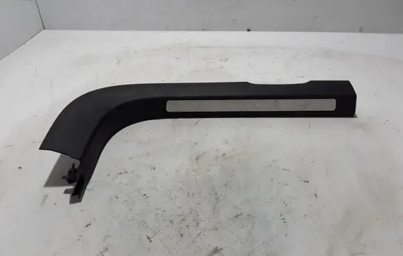 Front sill trim cover