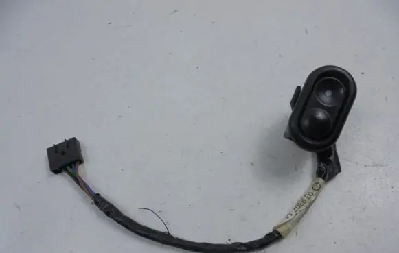 Opel Tigra A Electric window control switch 90482480