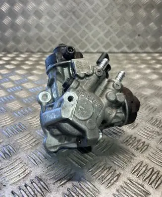 BMW 5 F10 F11 Fuel injection high pressure pump 7823463