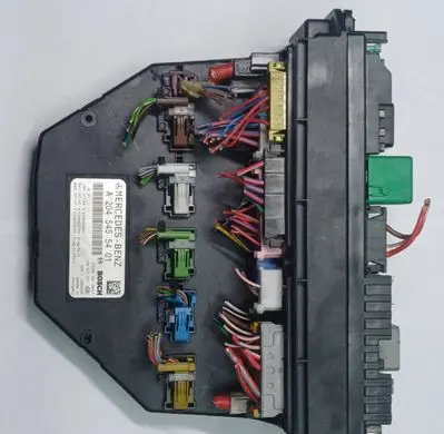 Mercedes-Benz C W204 SAM control unit A2045455401