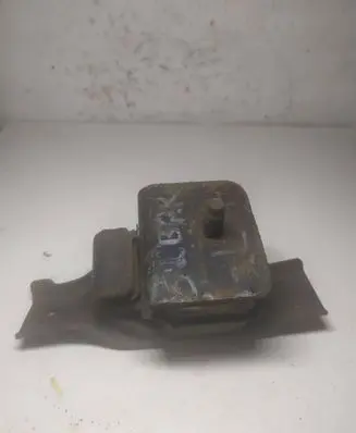 Subaru Forester SF Engine mount bracket 41022EA000