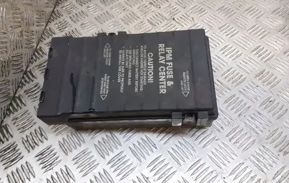 Chrysler Grand Voyager IV Fuse box cover 04869204AM
