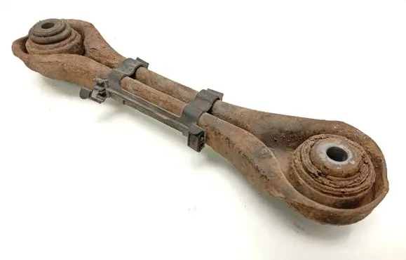 Rear control arm
