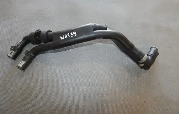 Audi Q7 4M Engine coolant pipe/hose 4M0819350F