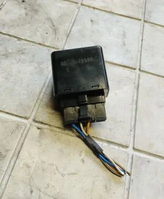 Hyundai Santa Fe Window control relay 954202B500