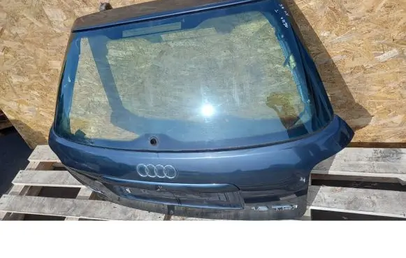 Audi A4 S4 B5 8D Tailgate/trunk/boot lid