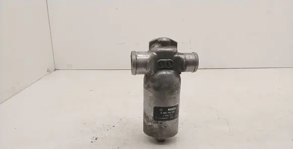 BMW 5 E39 Idle control valve (regulator) 1744713 0280140545