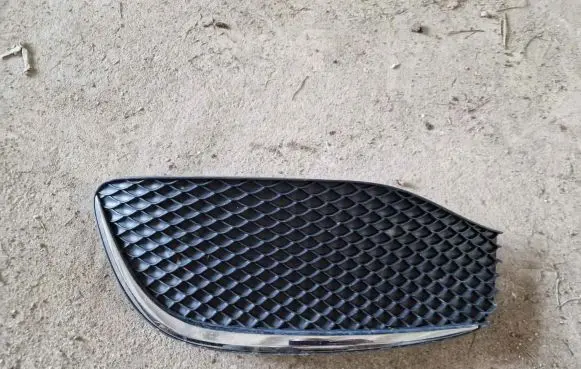 Mercedes-Benz E W213 Front bumper lower grill A2138850900