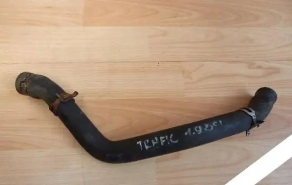 Opel Vivaro Engine coolant pipe/hose