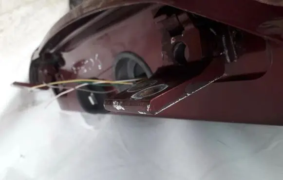 Rear door lower hinge