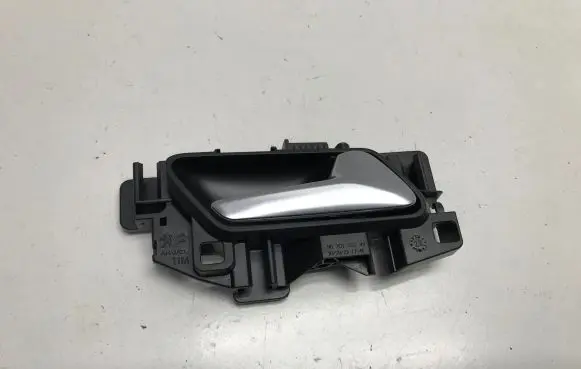 Opel Mokka B Front door interior handle 98201552