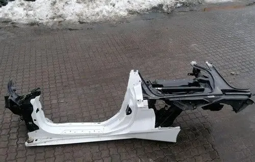 Chevrolet Corvette C8 Side skirt rear trim 84885692